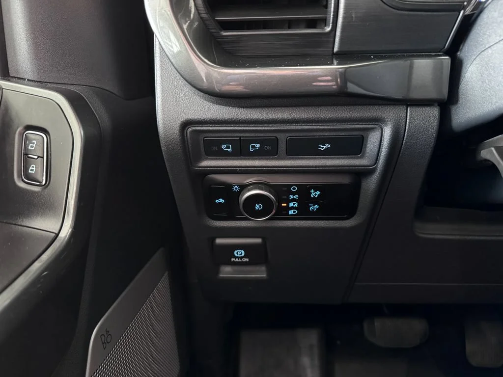Used 2023 Silver Ford XL image 25