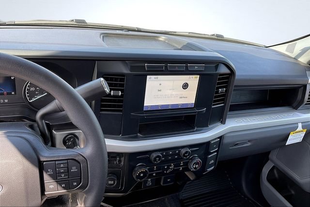 2024 Ford F-450 Super Duty Chassis Cab XL - Photo 7