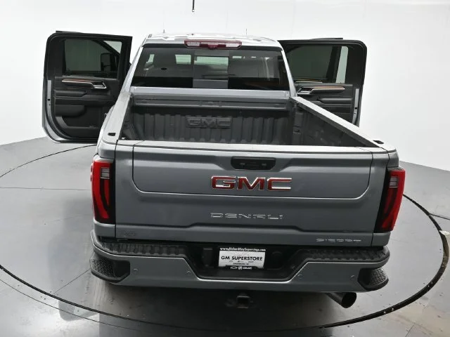 Used 2025 Sterling Metallic GMC Denali image 40