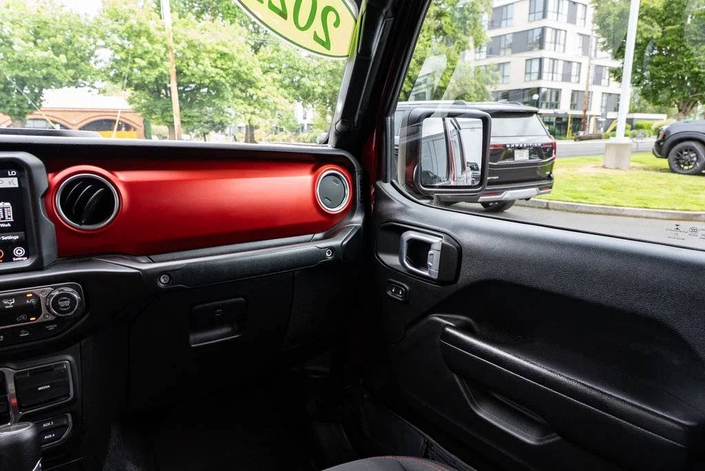 Used 2021 Red Jeep Rubicon image 11