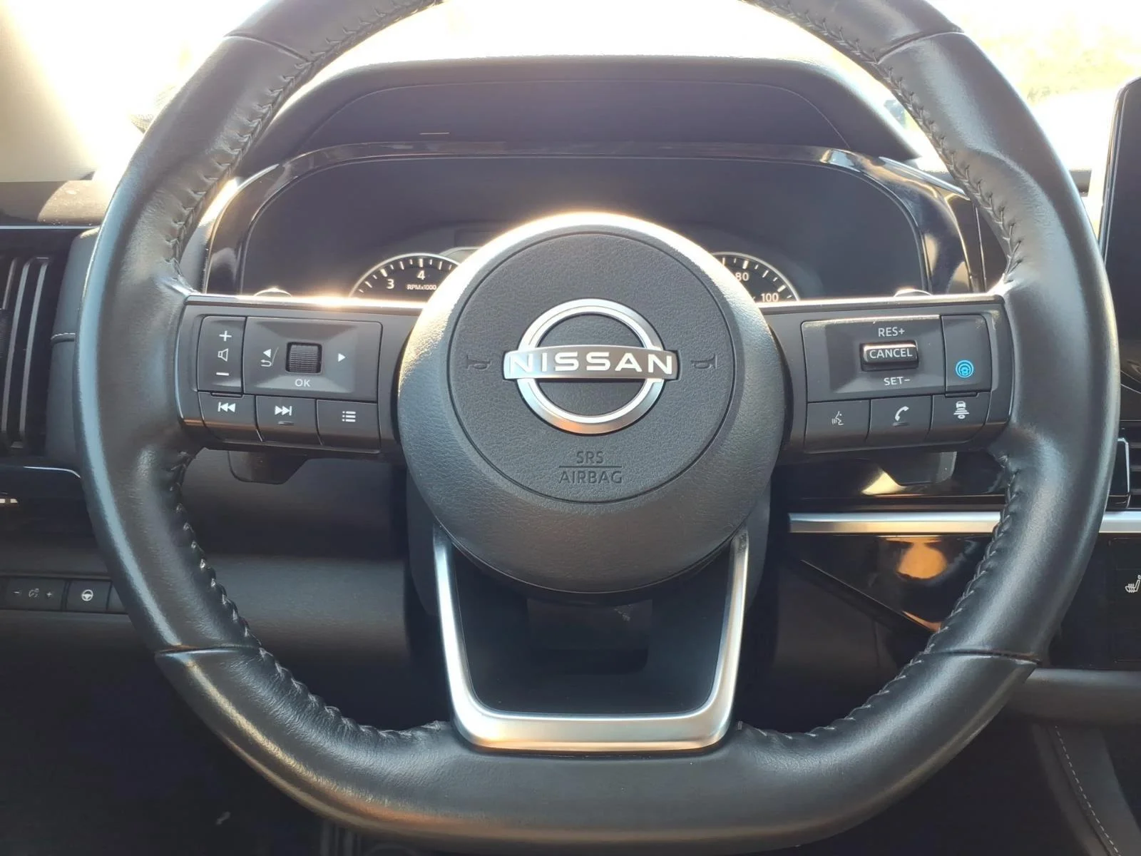 Used 2024 Super Black Nissan SV image 24