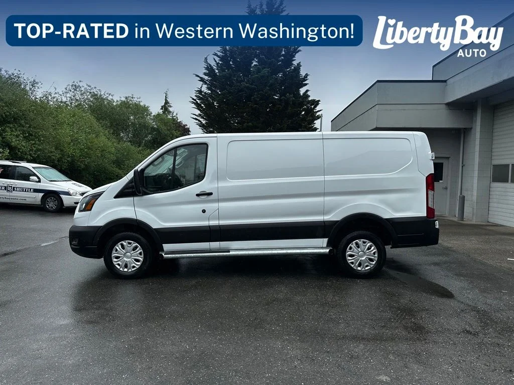 Used 2025 White Ford Base image 27