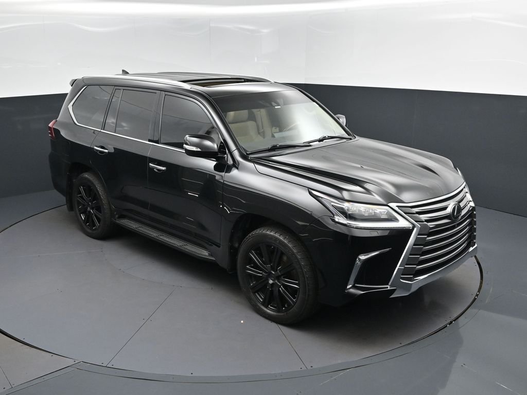 2017 Lexus LX 570 - Photo 38