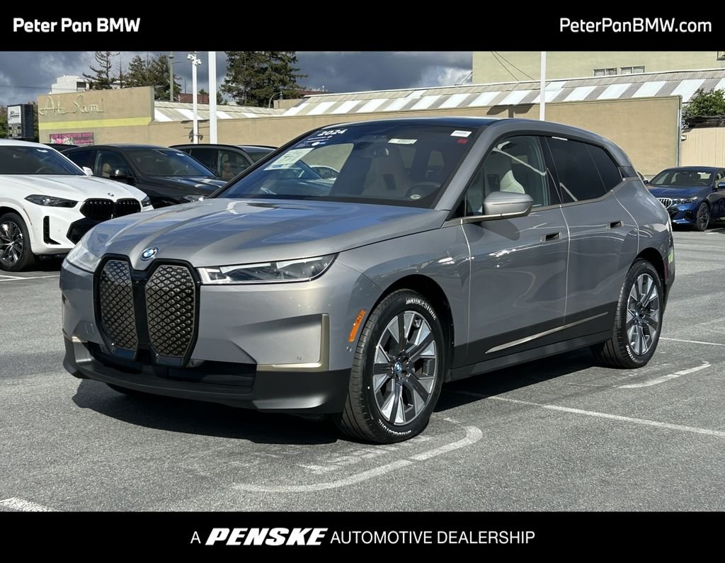 2024 BMW iX xDrive50's photo