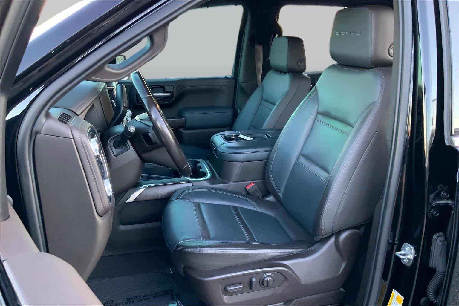 Used 2021 Onyx Black GMC Denali image 8