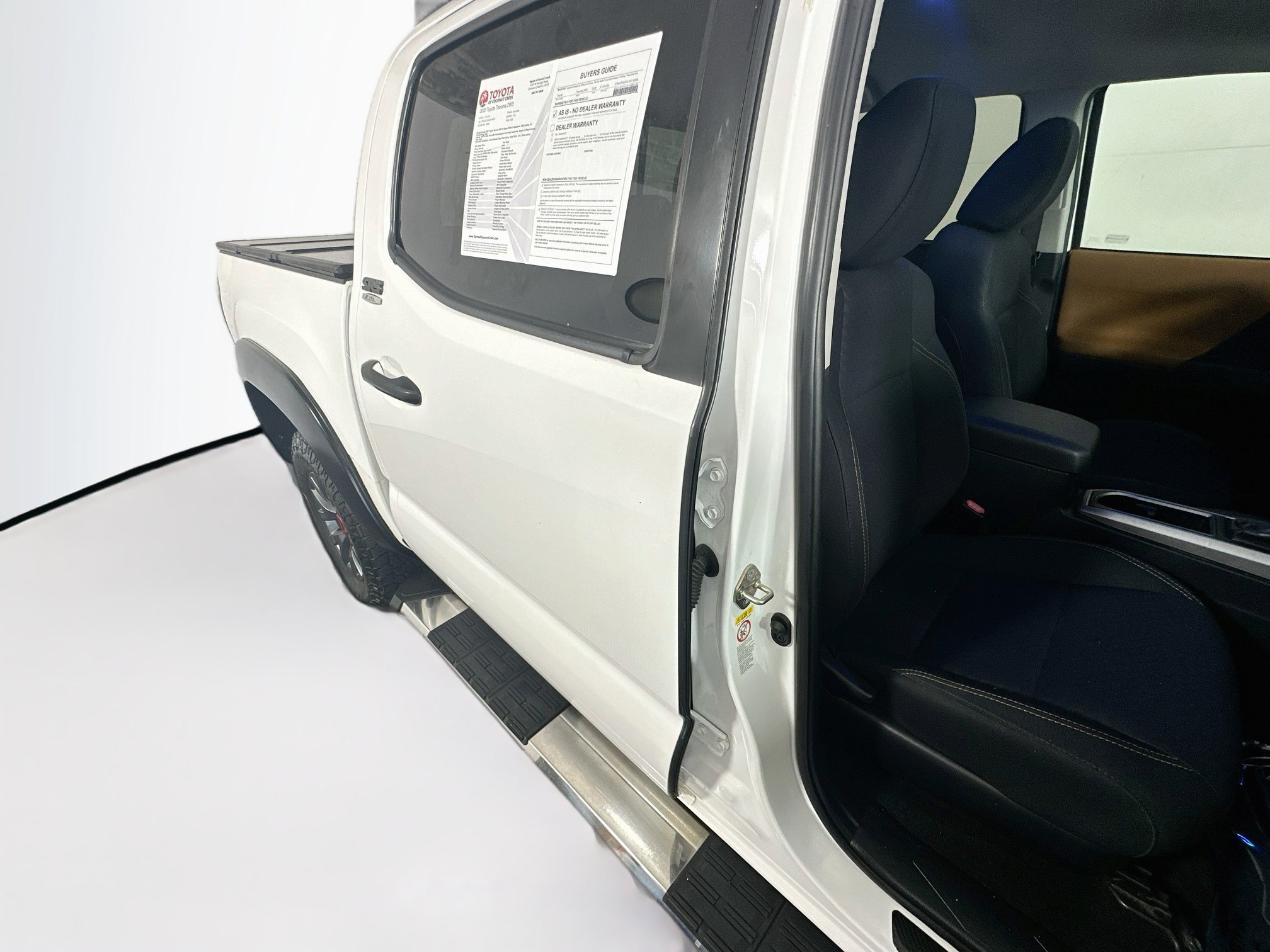 Used 2020 Super White Toyota SR5 image 27