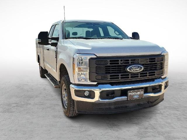 New 2026 Oxford White Ford F-250® XL image 27