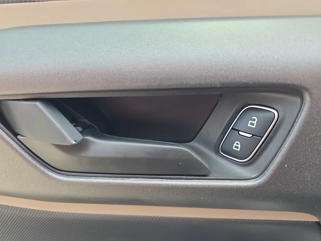 New 2025 Shadow Black Ford Big Bend® image 13