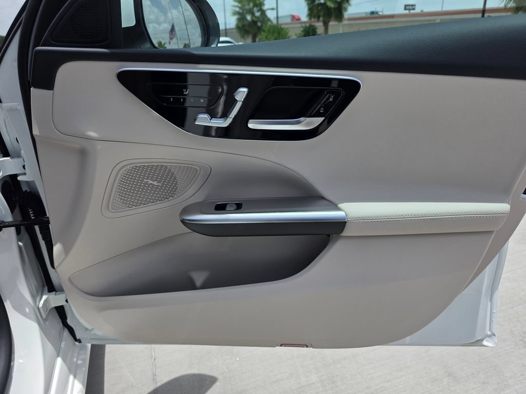 New 2026 Polar White Mercedes-Benz C 300 image 51