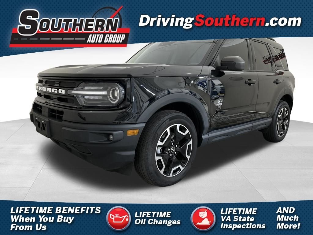 Used 2023 Black Ford Outer Banks image 1