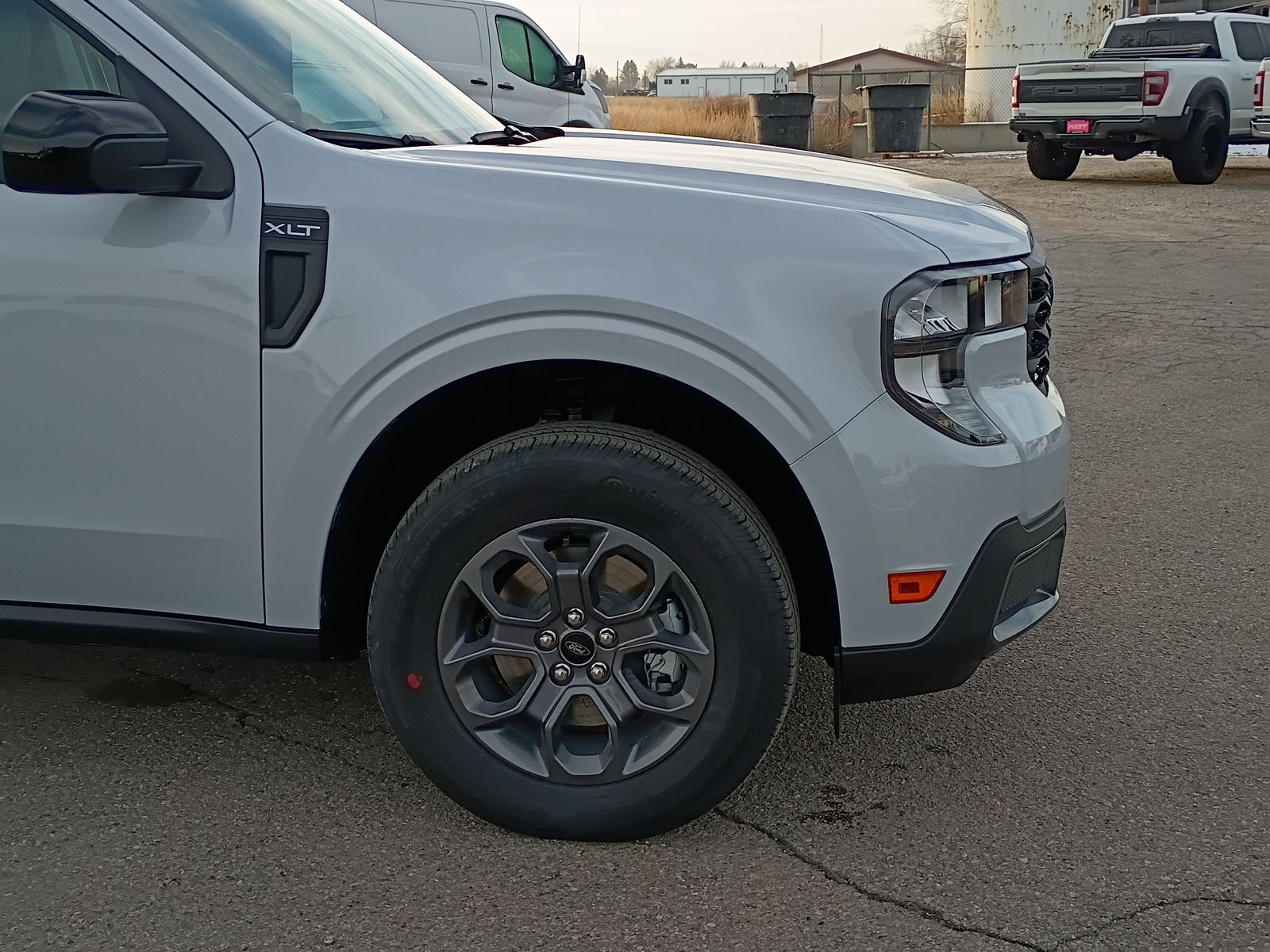 View vehicle photo 5