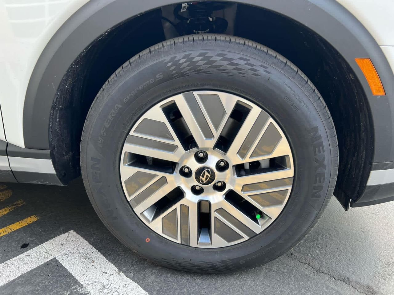 New 2026 Creamy White Pearl Hyundai SEL 7P image 16