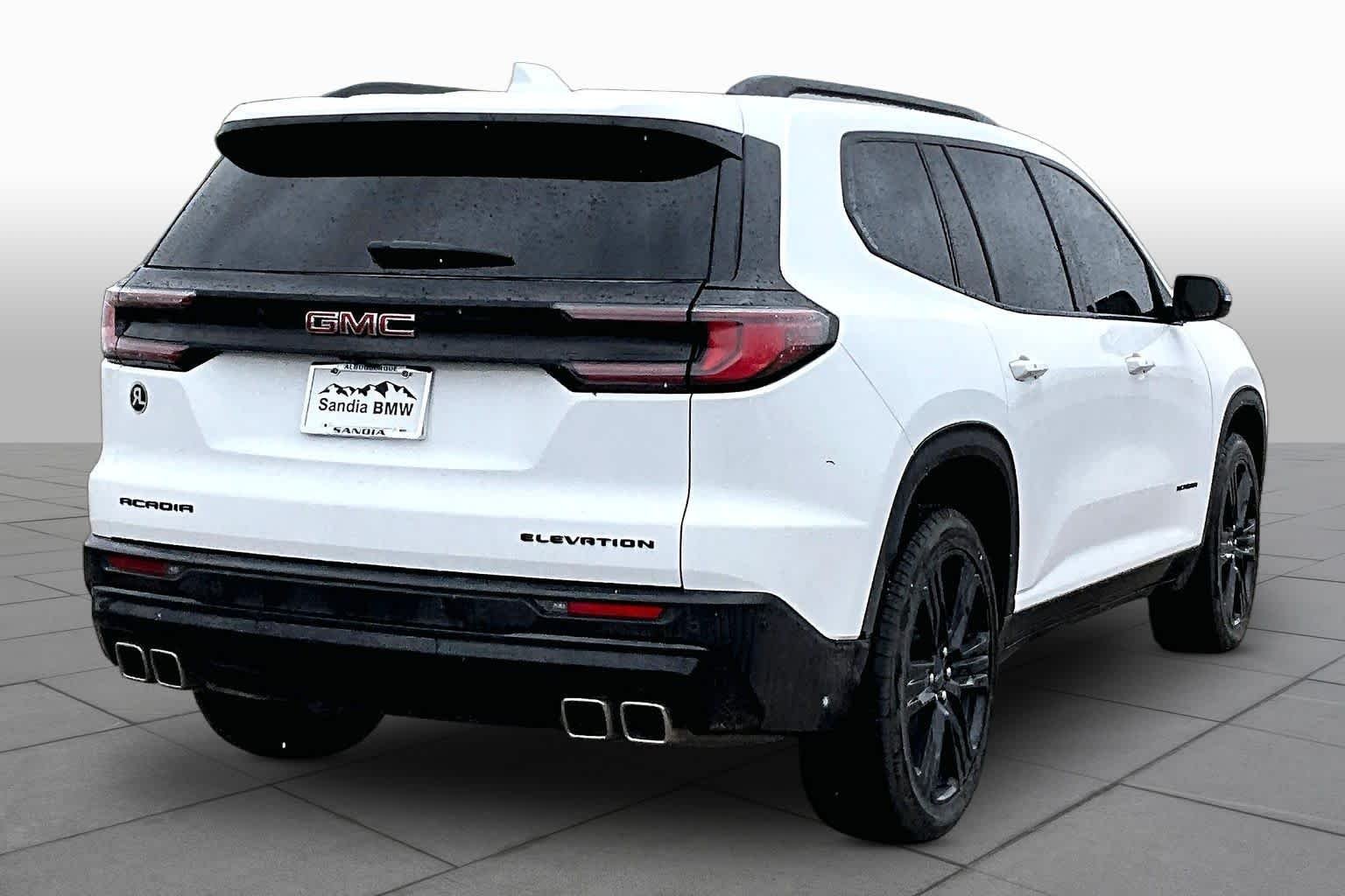 Used 2025 Summit White GMC FWD Elevation image 10