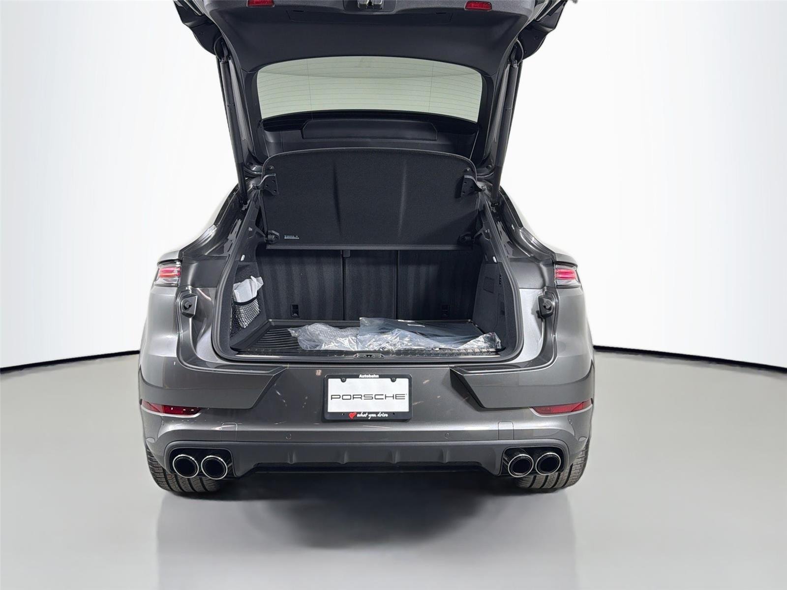 New 2025 Quartzite Grey Metallic Porsche Coupe image 36