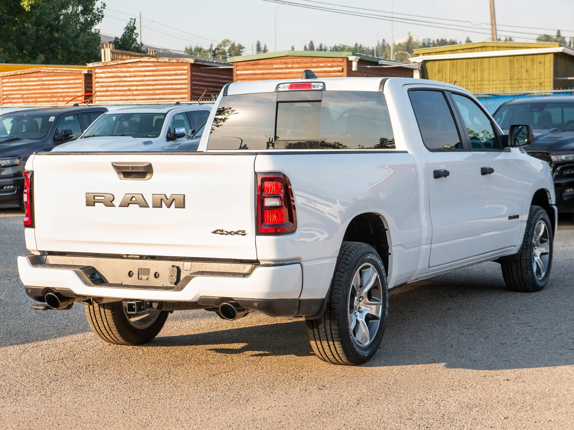 New 2026 White RAM Express* Crew Cab 4x4, Twin-Turbo, Bed Utility Group, Bedliner, 3.92 Axle image 7