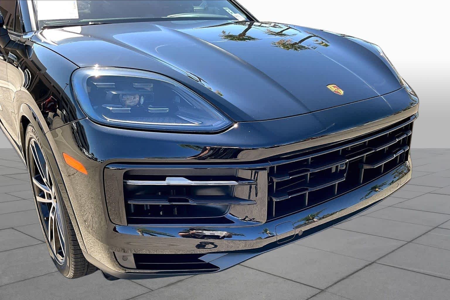 Used 2024  Porsche S image 28