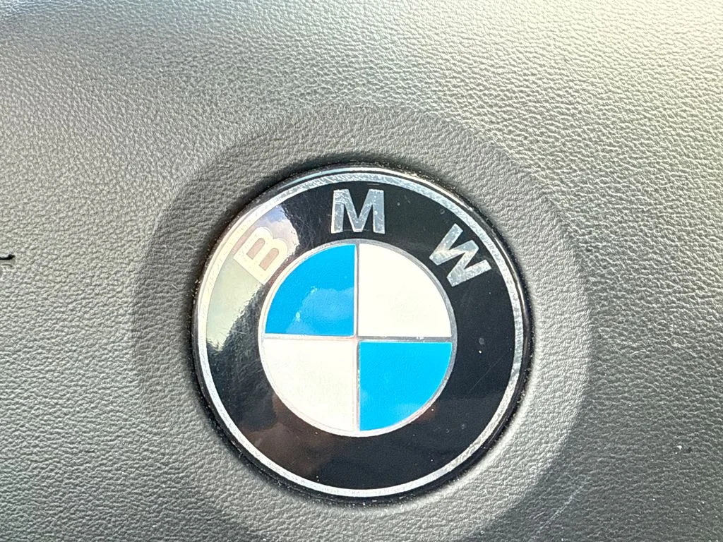 Used 2023 Blue BMW 330i image 19