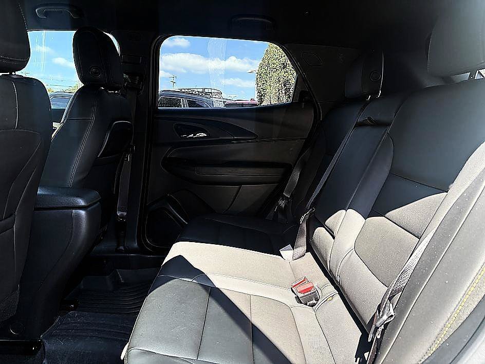 Used 2025 Cacti Green Chevrolet ACTIV image 10