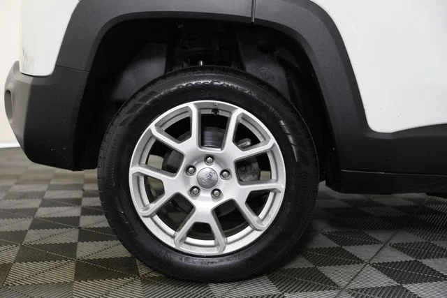 Used 2021 White Jeep Limited image 33