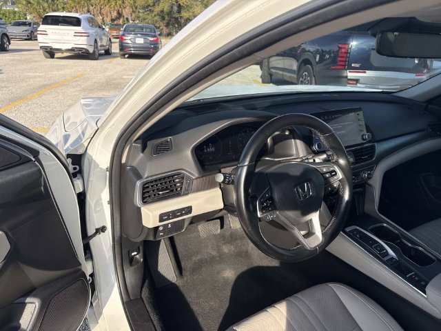 2021 Honda Accord Touring - Photo 19