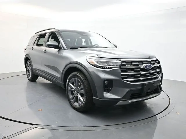 2026 Ford Explorer Active 4WD's photo