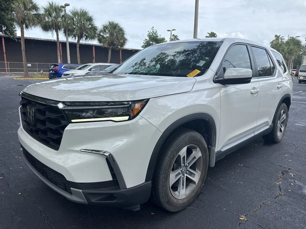 2025 Honda Pilot EX-L 2WD's photo