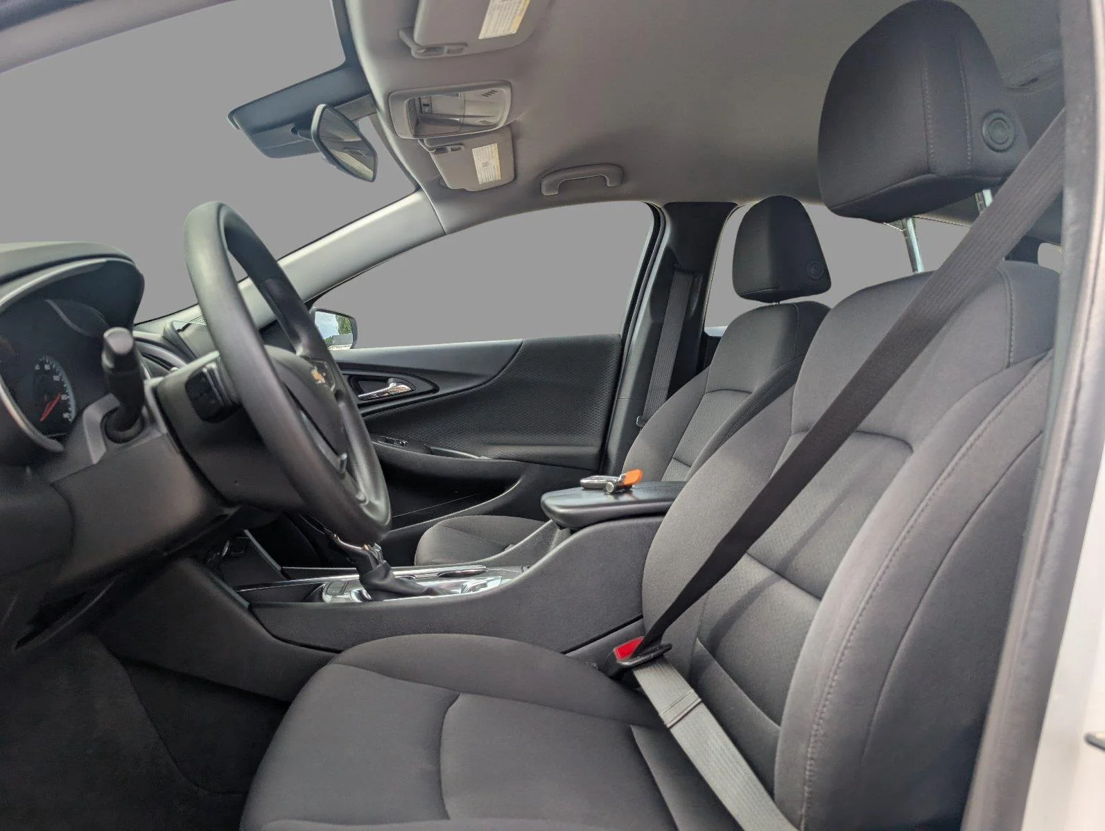 Used 2024 Summit White Chevrolet 1LT image 17