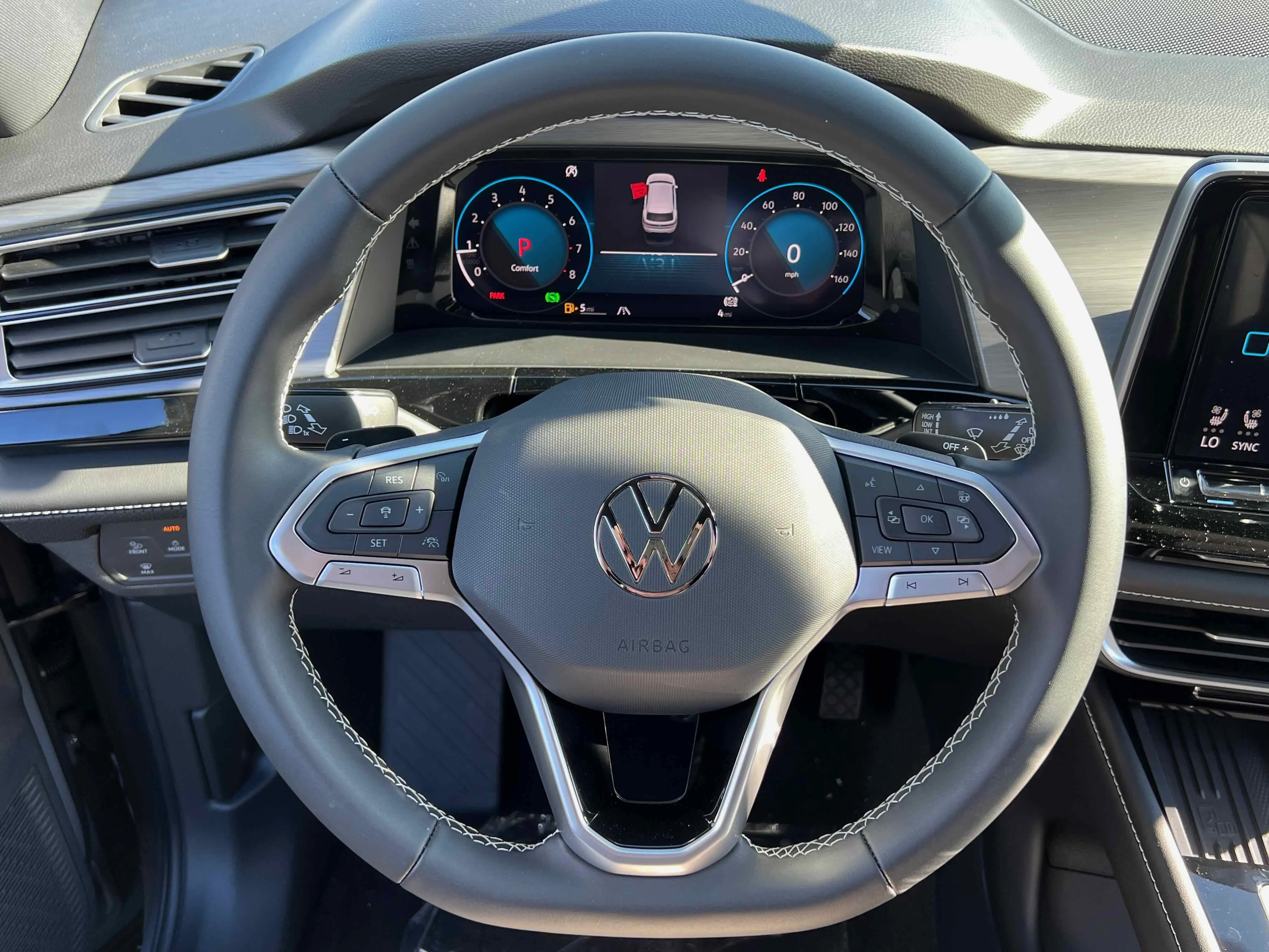 New 2026 Gray Volkswagen 2.0T SE w/Technology image 31