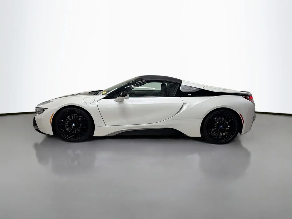 Used 2019 Crystal White Pearl BMW Base image 2