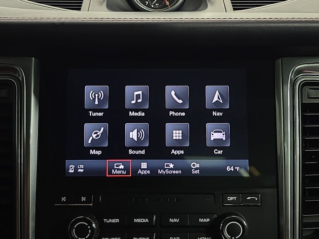 Used 2018  Porsche  image 17