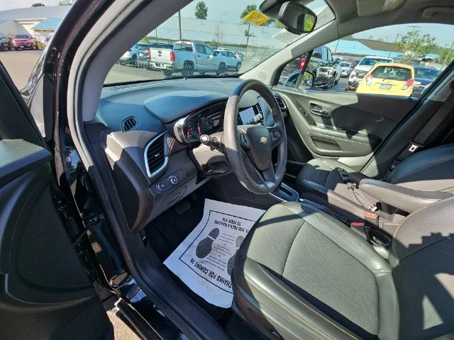 Used 2022 Black Chevrolet LT image 12