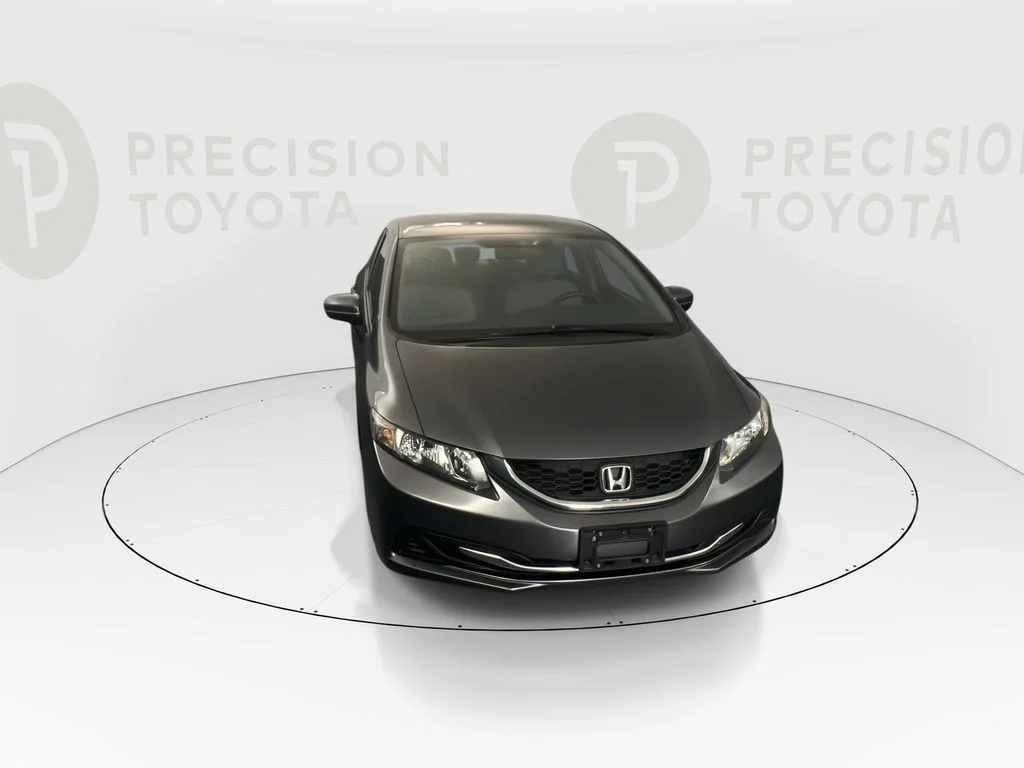 Used 2015 Modern Steel Metallic Honda LX image 5
