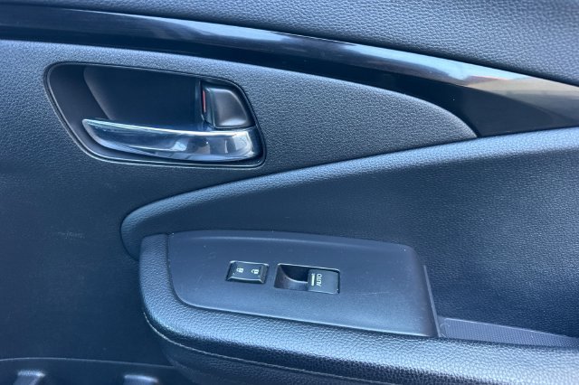 Used 2020  Honda Touring image 22