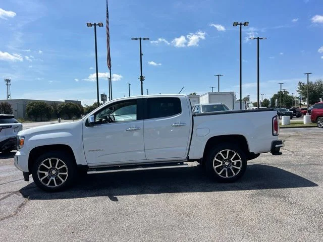 Used 2019 White GMC Denali image 6
