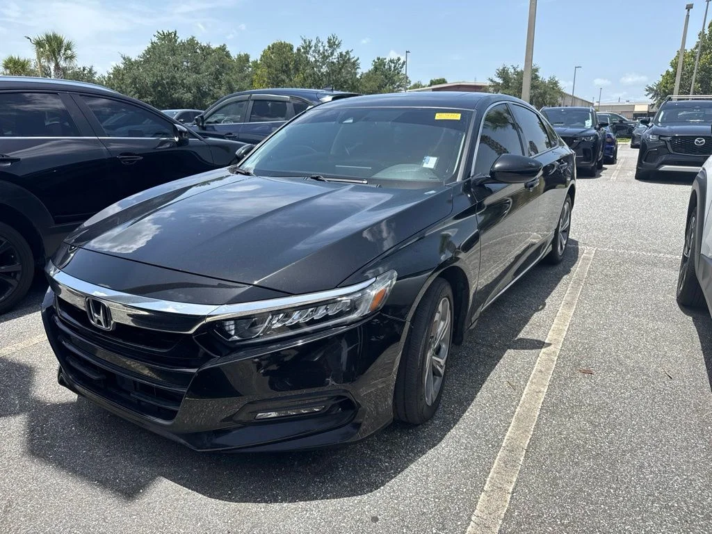 Used 2020  Honda EX image 2