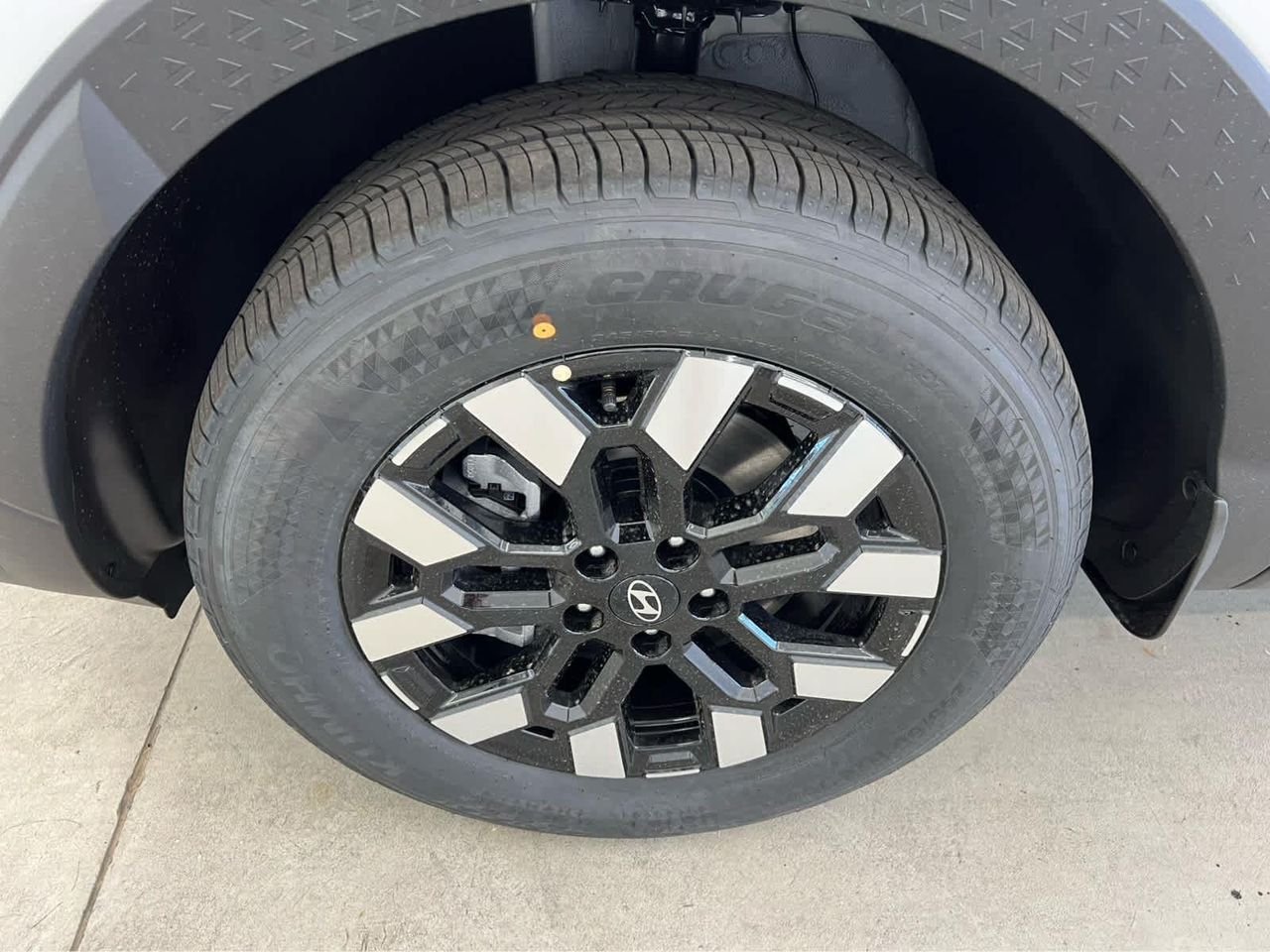 New 2026 Atlas White Hyundai SE AWD image 7