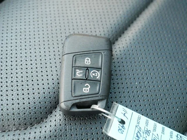Used 2023 Platinum Gray Metallic Volkswagen 2.0T SEL R-Line image 38