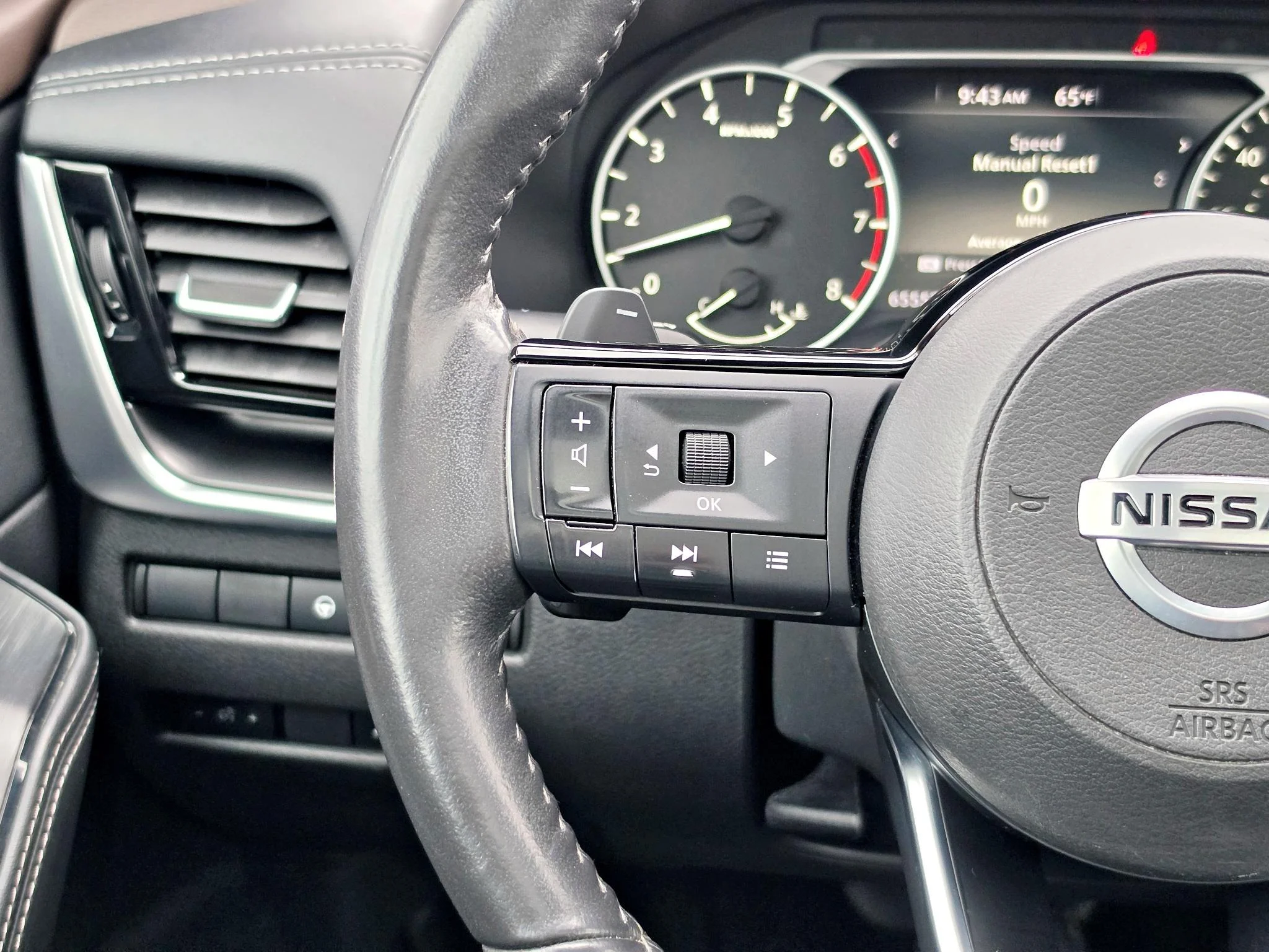 Used 2021 Super Black Nissan SV image 14