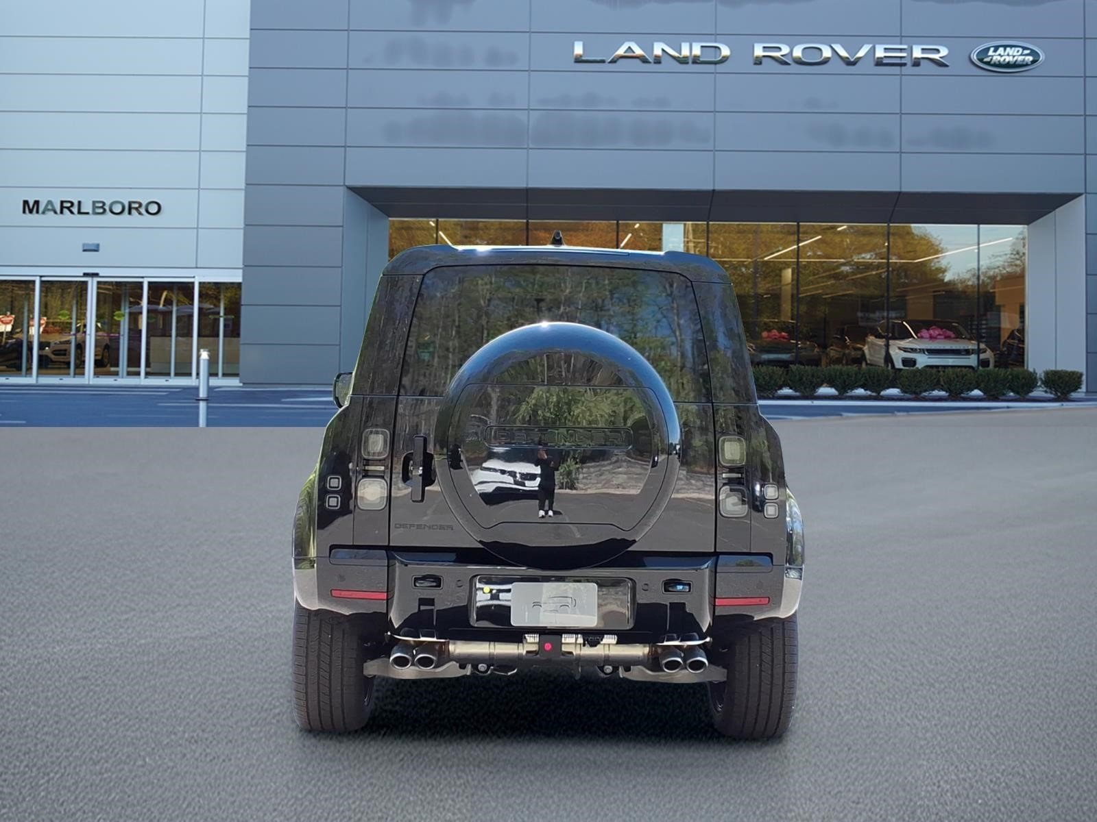 New 2026 Santorini Black Land Rover 90 V8 image 8