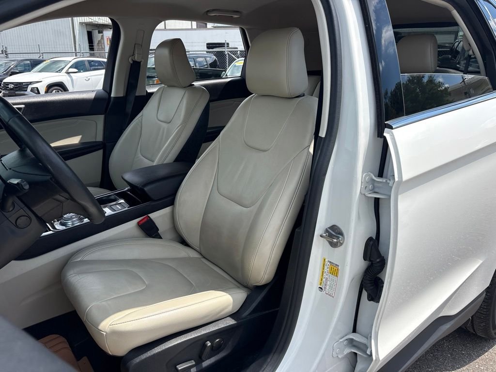 2020 Ford Edge Titanium - Photo 9