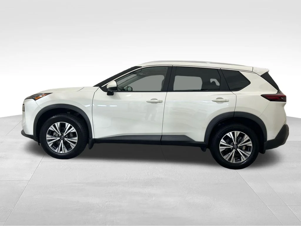 Used 2023 White Nissan SV image 2
