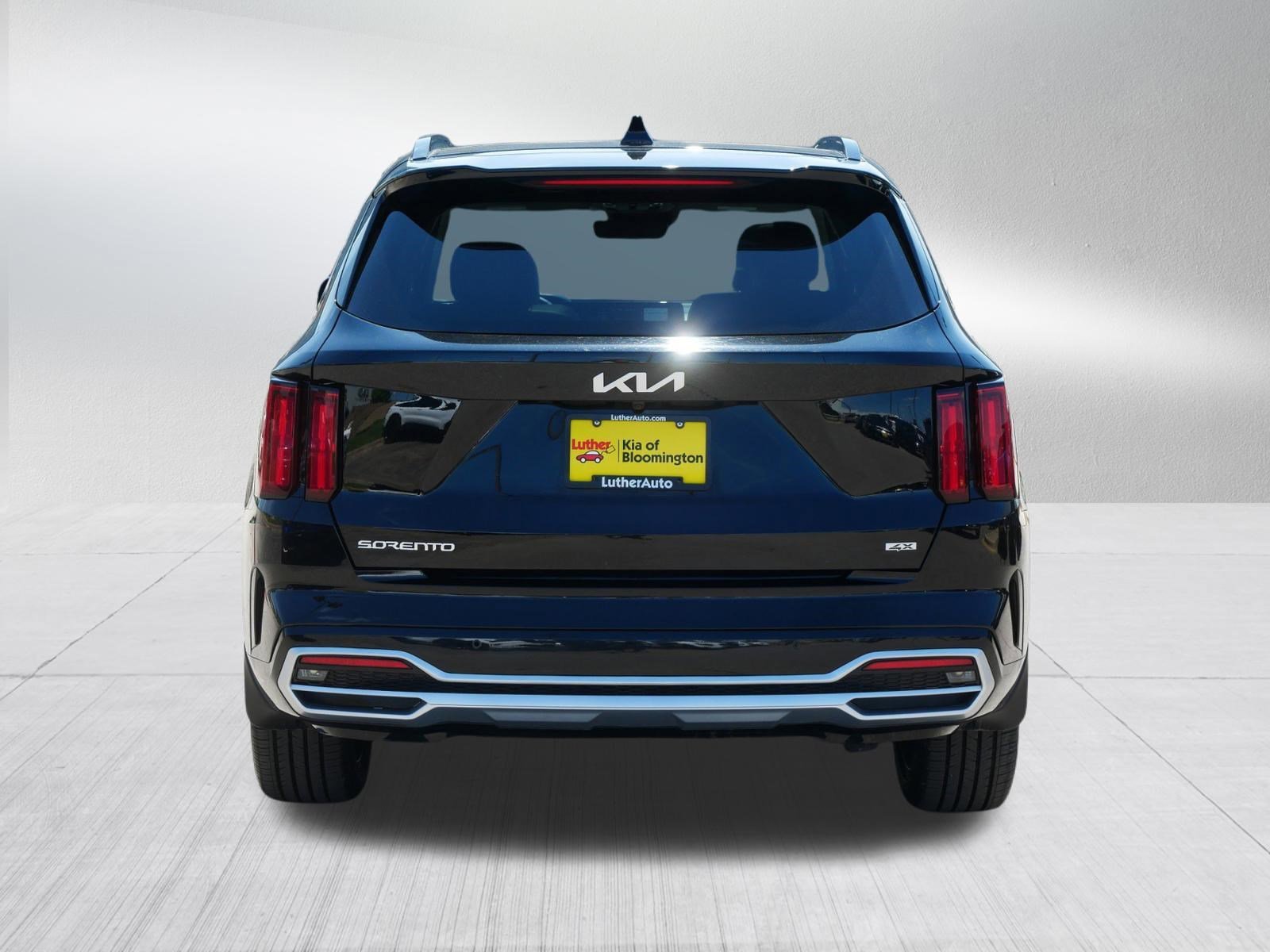 Certified Used 2023 Ebony Black Kia SX image 6