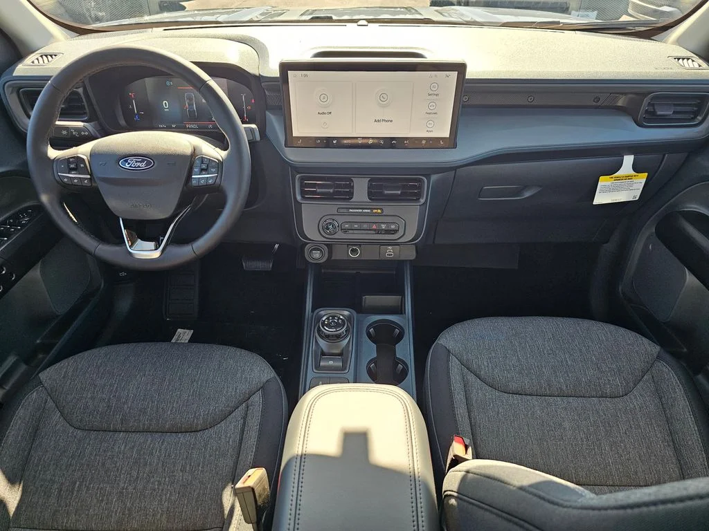 New 2025 Azure Gray Metallic Tri-Coat Ford XLT image 18
