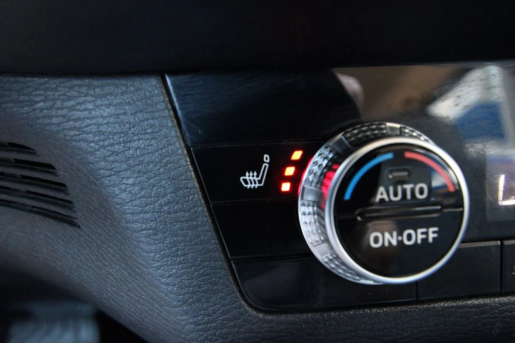 Used 2024  Mitsubishi SE image 14