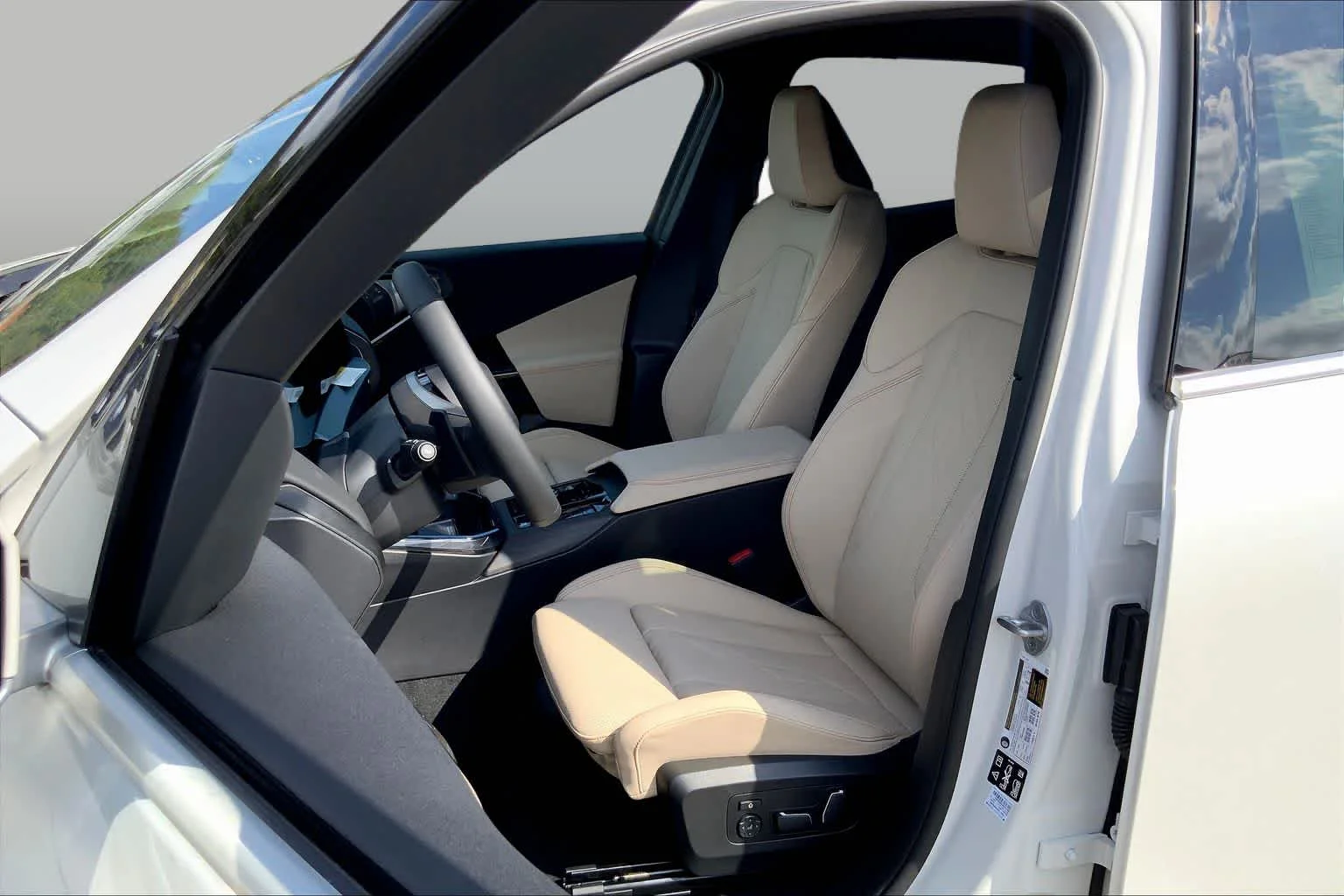 2026 BMW X3 30 - Photo 9