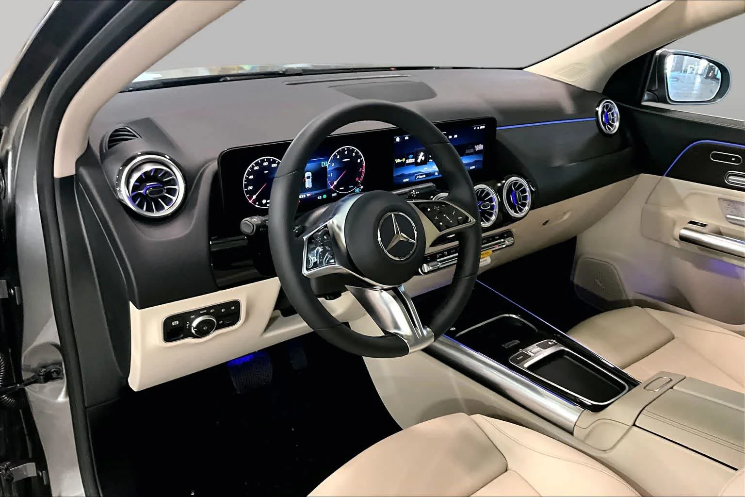 New 2026 Mountain Grey Metallic Mercedes-Benz GLA 250 image 10