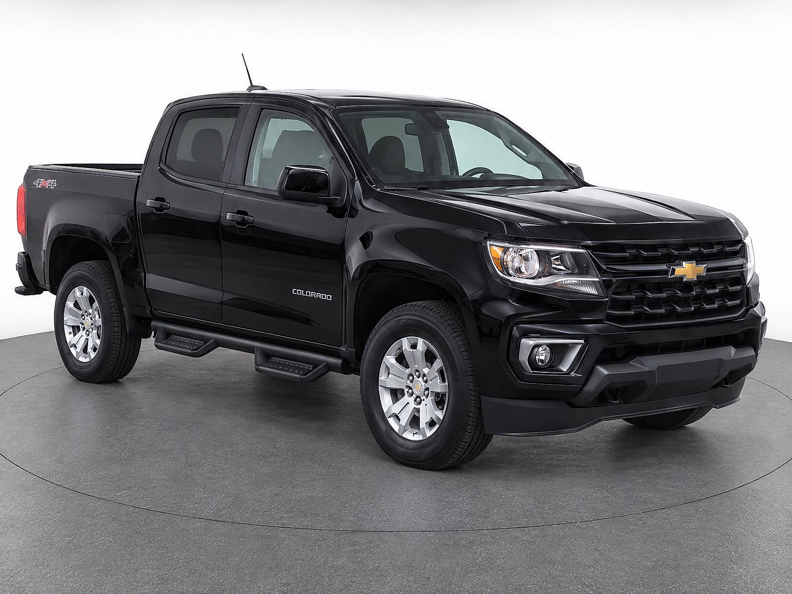 Used 2022 Black Chevrolet 4WD LT image 2