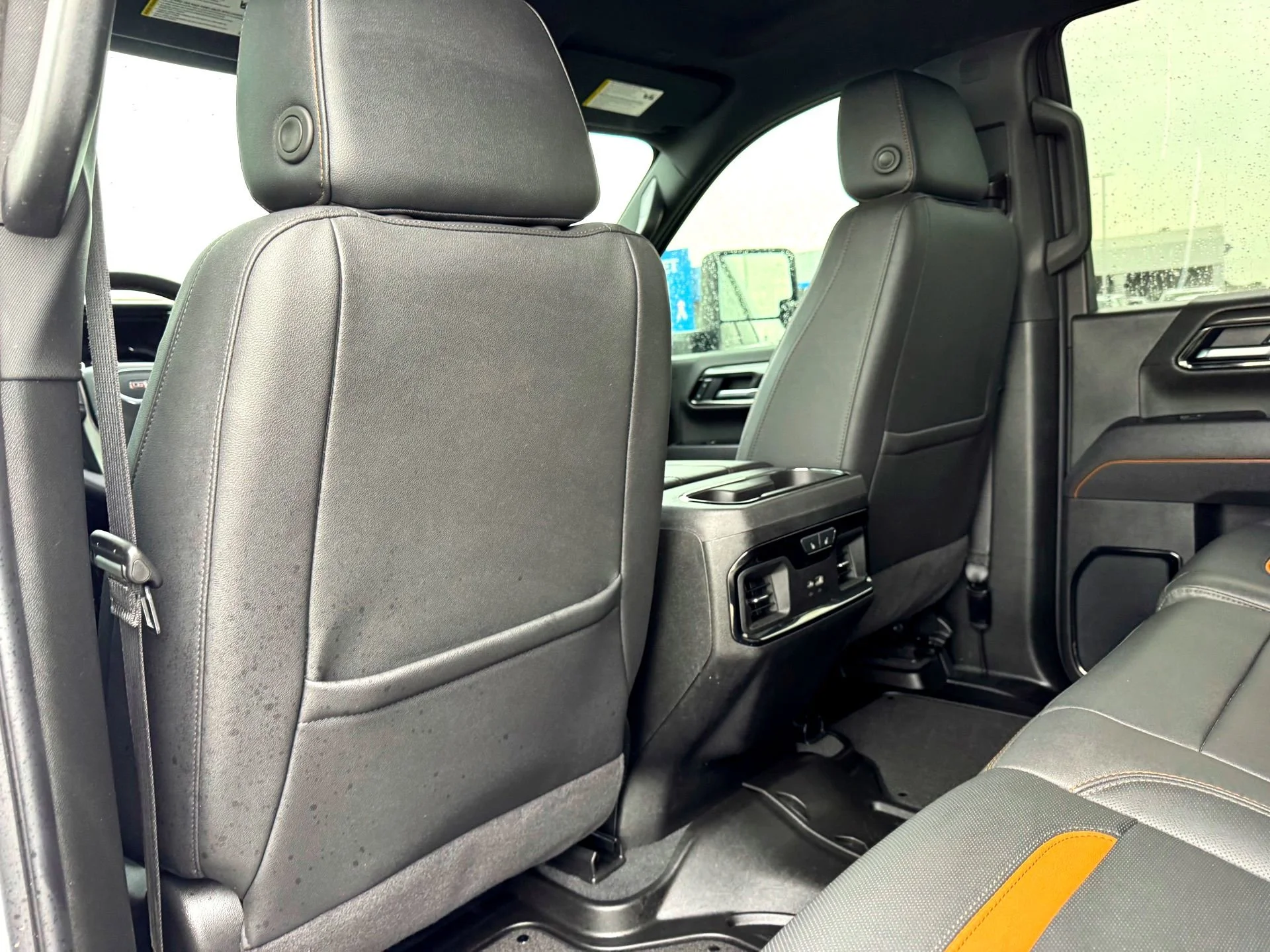 Used 2025 Summit White GMC AT4 image 19