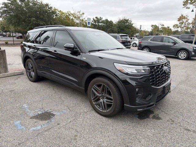 Certified Used 2025 Black Metallic Ford ST-Line image 26