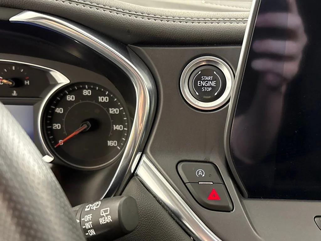 Used 2025 Black Chevrolet LT image 28